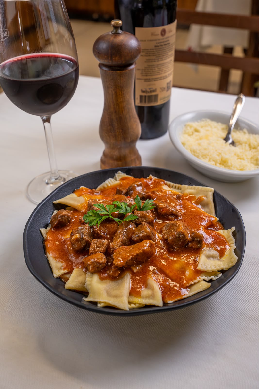 Tortei ao sugo