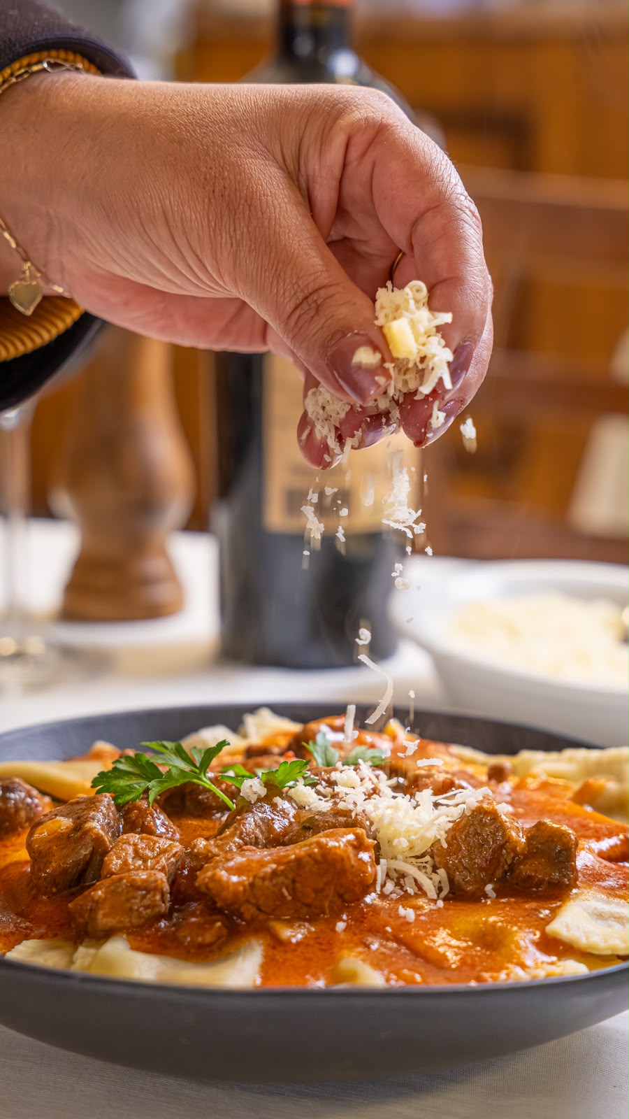 Espaguete com molho e carne
